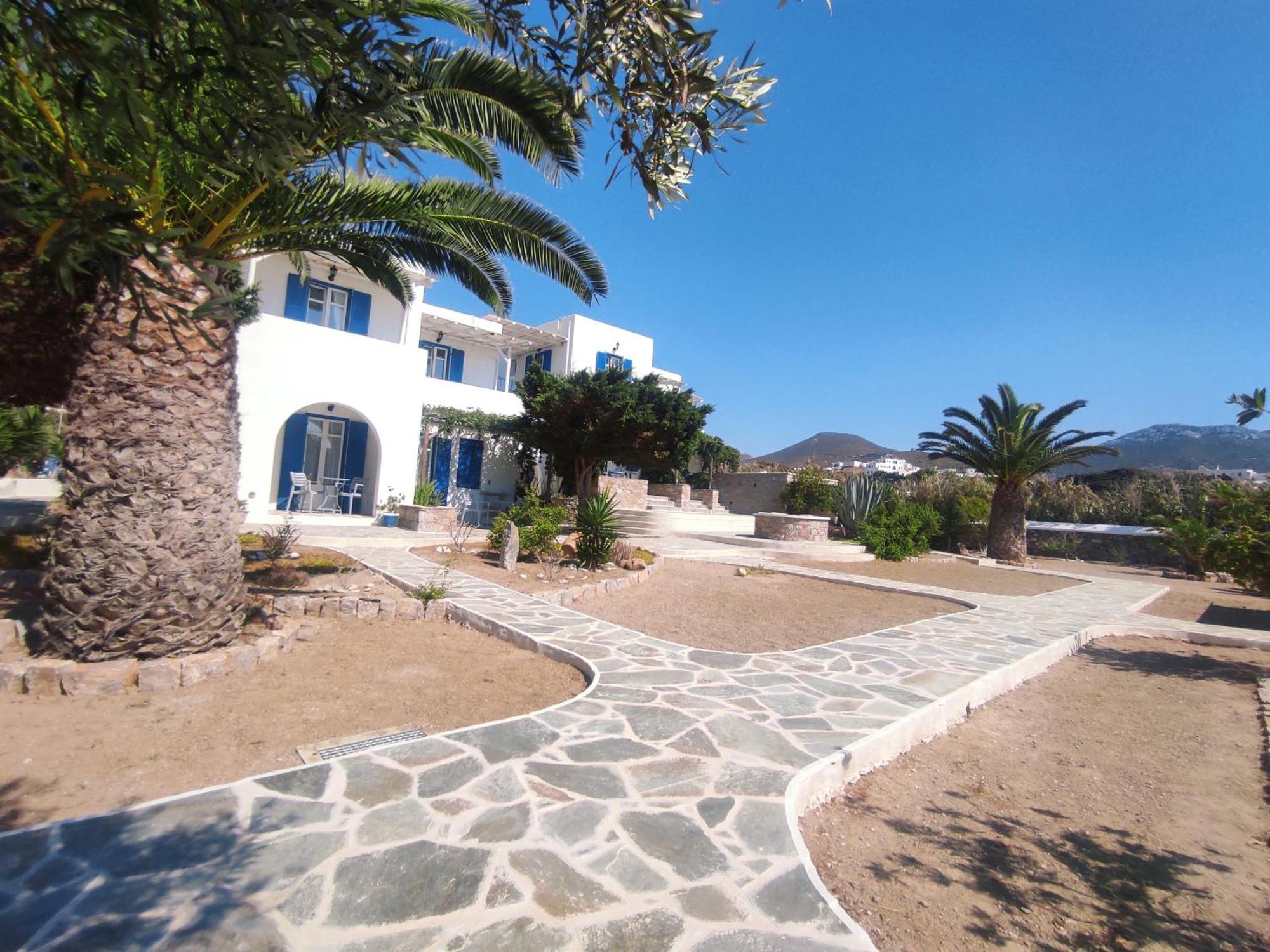 Villa Le Grand Bleu Katapola Exterior photo