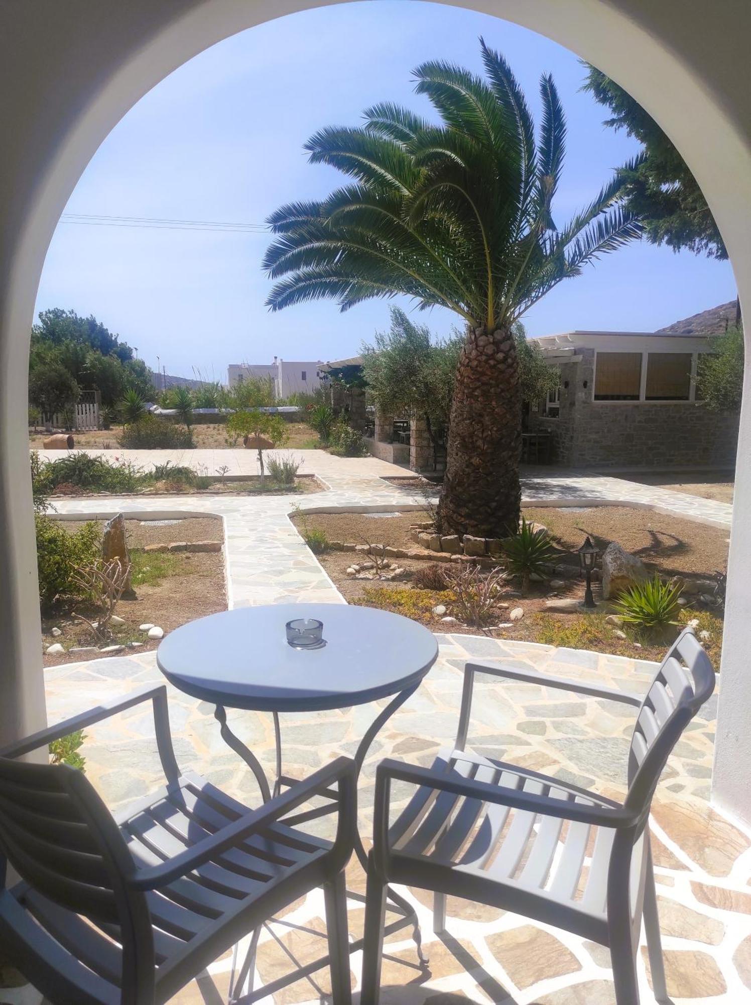 Villa Le Grand Bleu Katapola Exterior photo